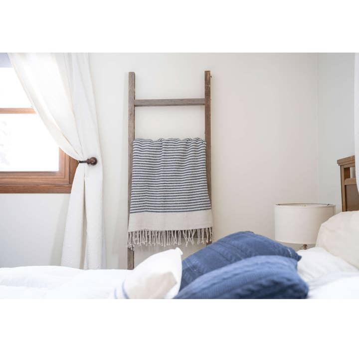 HomeRoots - Wholesale Free Standing Shelf - 6 Step Rustic Grey Wood Ladder Shelf2