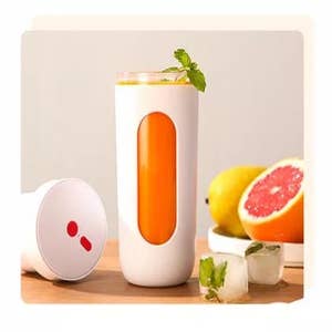 Buy Wholesale China Redmond Usb Rechargeable Personal Mixer For Smoothies  Mini Travel Portable Blender Fruit Juicer & Rechargeable Juicer Blender at  USD 13.2
