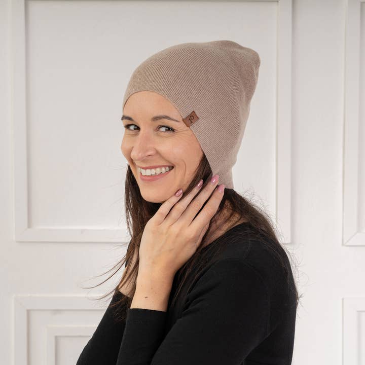 menique - Wholesale Beanie – Women's - Women's Knit Beanie Merino & Cashmere3