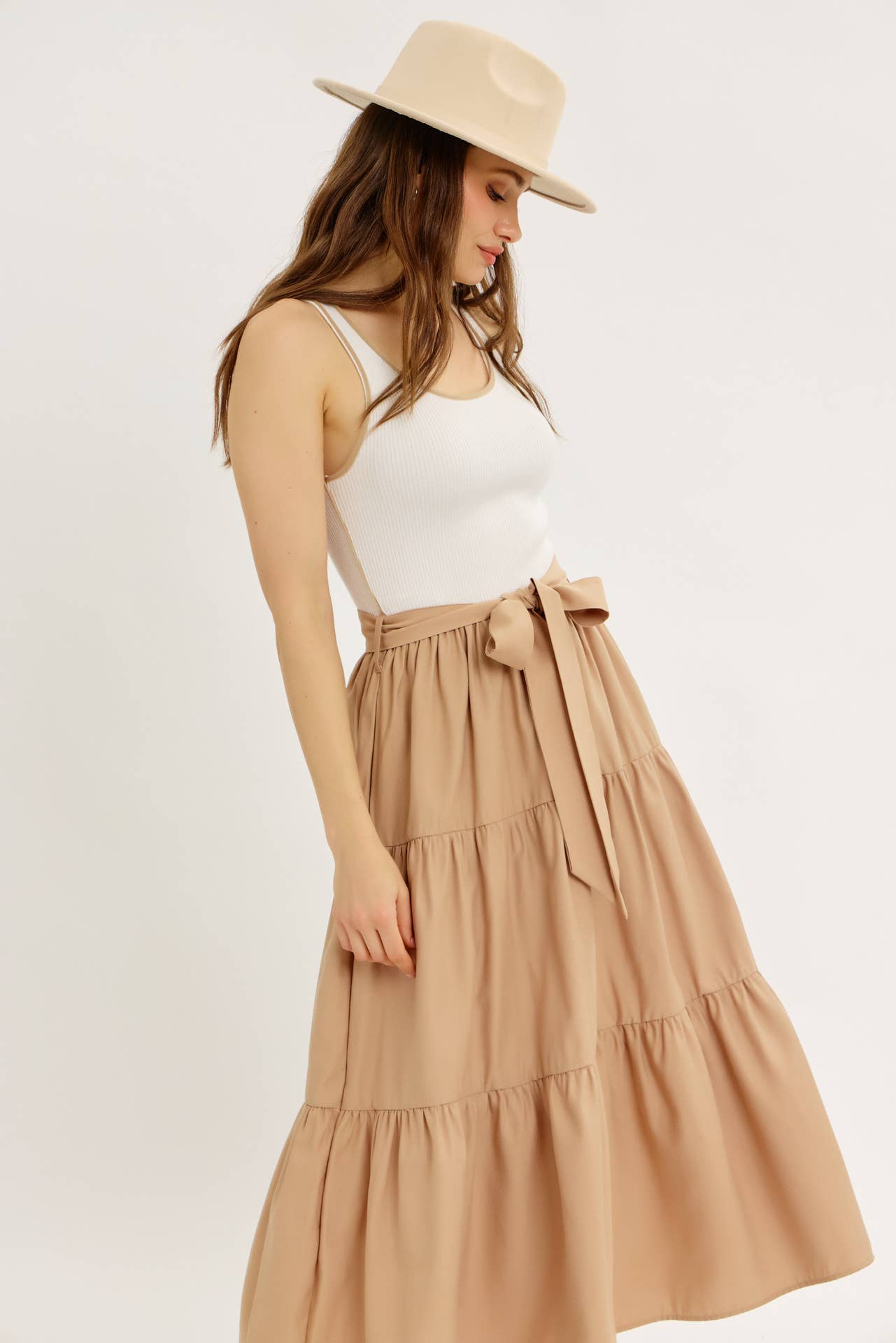 idem ditto - Wholesale Dress - Women's - MIXED MEDIA TIERED RUFFLE SWEATER TANK MIDI DRESS WITH BELT9