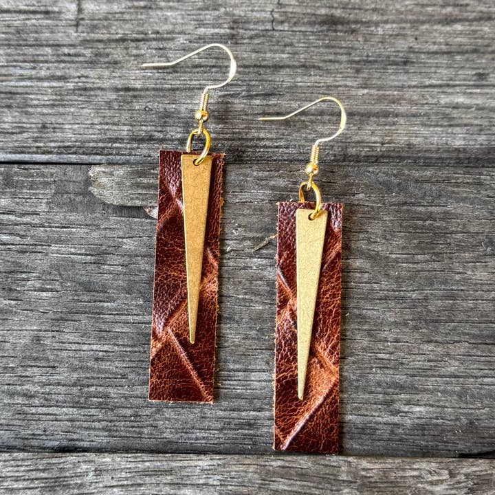 Spike Barer - Brun Kurveflet - Læderøreringe for engroshandel hos Be Like Missy