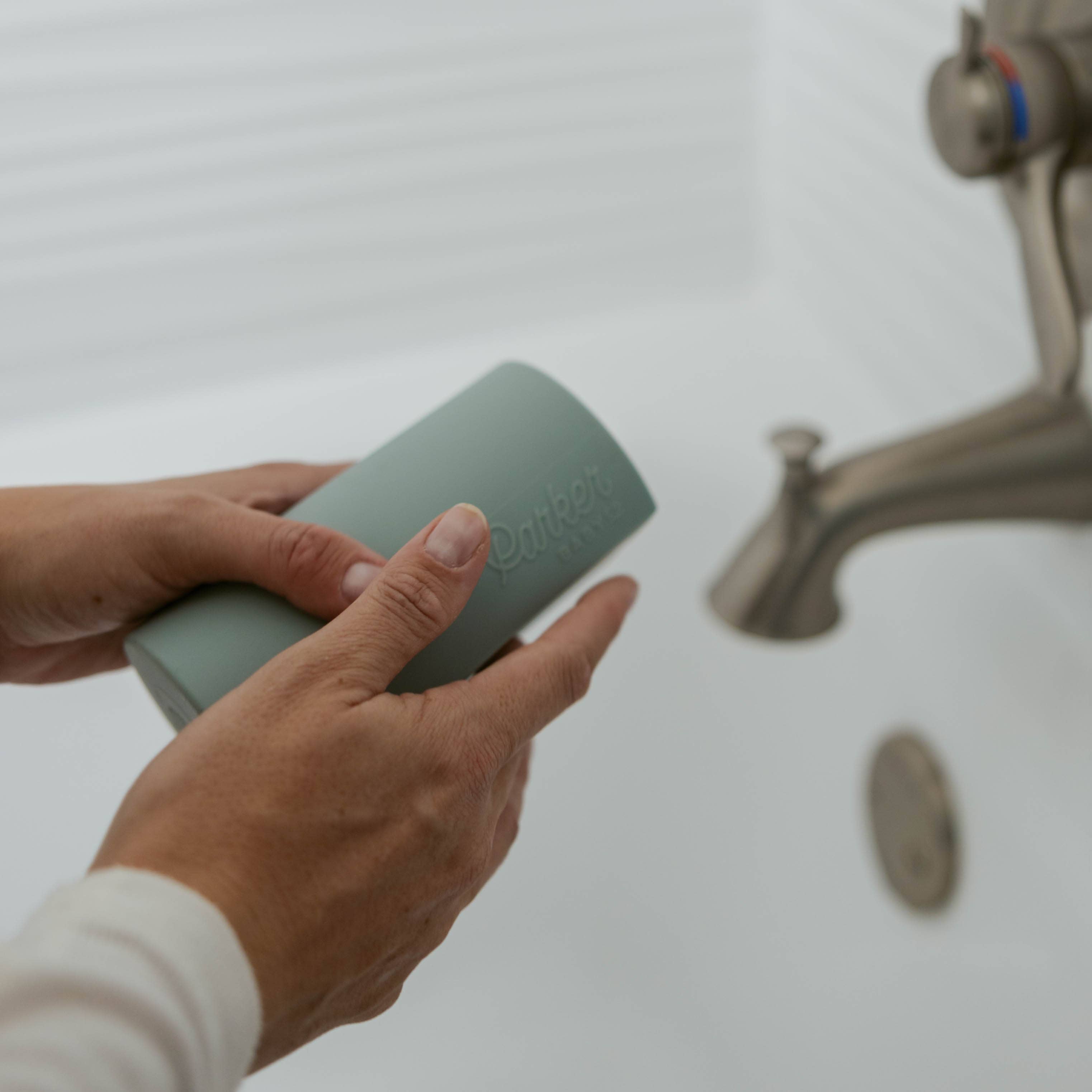 Parker Baby Co. – wholesale Badkarskrok - Barn och baby – Silikonpipöverdrag10