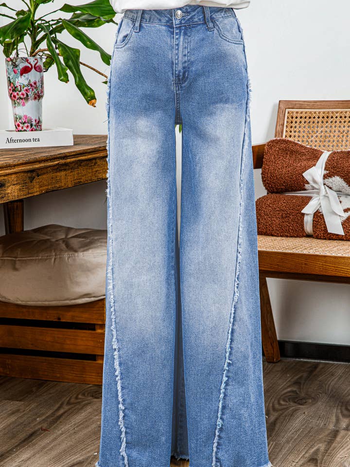 Jeans évasés à ourlet brut avec coutures vintage Fashion-W*4-16 pour la vente par fashionworks