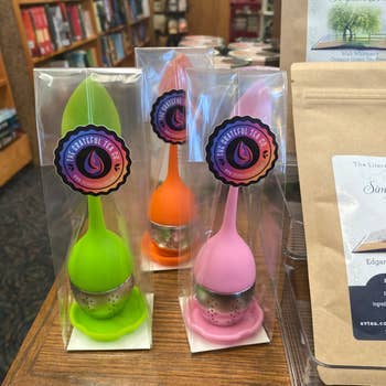 The Grateful Tea Co - Vente Passoires à thé/infuseurs - Infuseur à thé en silicone en forme de feuille - (acier inoxydable 304)1