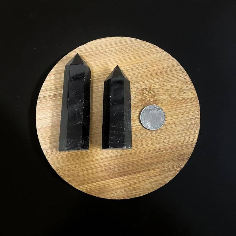 Crystal Deal· Wholesale Crystals & Gifts – Engroshandel Spirituelle sten og krystaller – Sort kvarts - 2,50"-3,50", parti med 6 stk.1