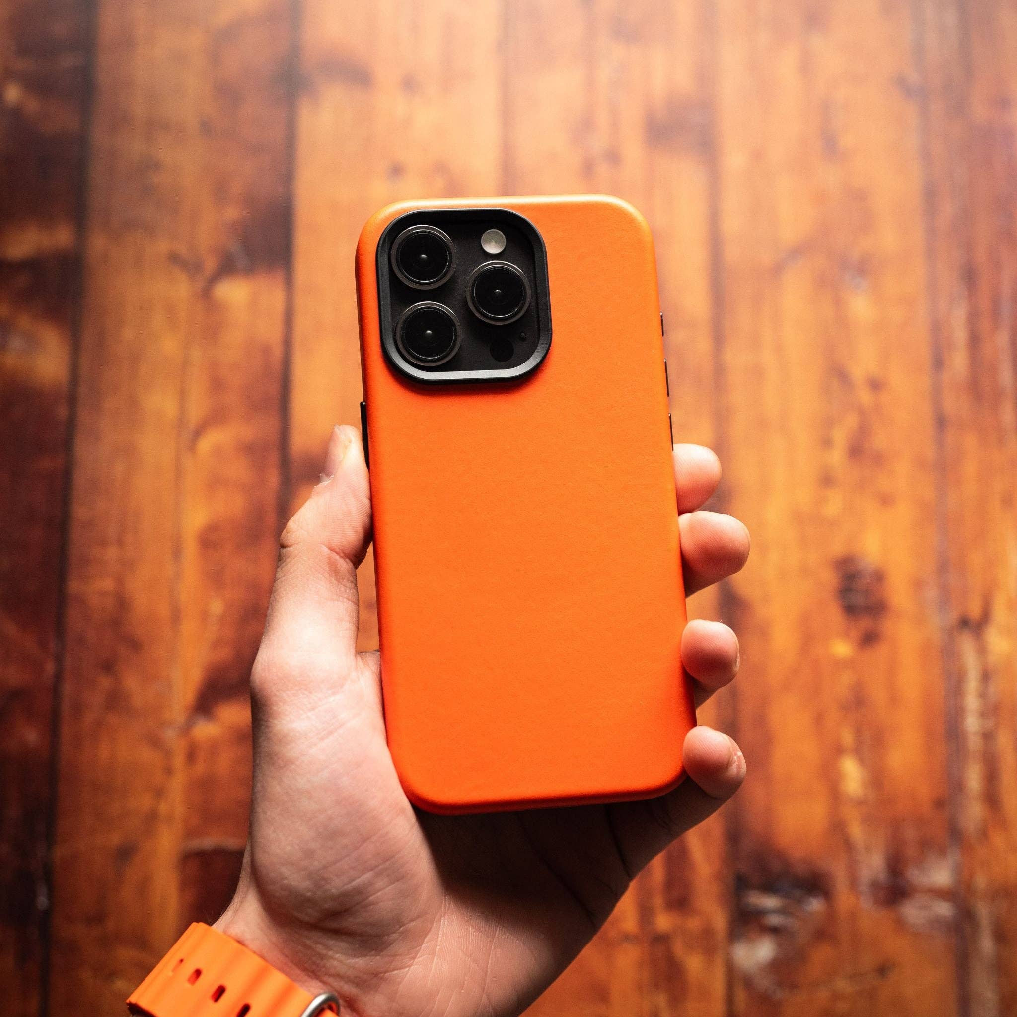 Andar - Wholesale Phone Case - Unisex - The Aspen Full Grain Leather iPhone Phone Case with MagSafe115