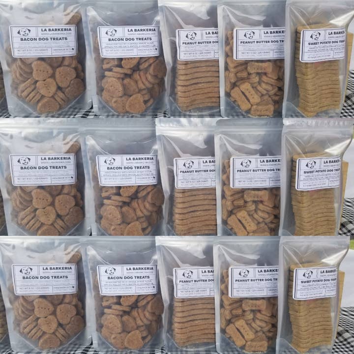 Bark Best Biscuits: Bacon, Brisket, & Peanut Butter for wholesale by La Barkeria