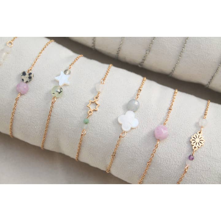 Saint Clairmont - Wholesale Charm/Dangle Bracelet - Shell Star & Prehnite Bracelet - Gold1