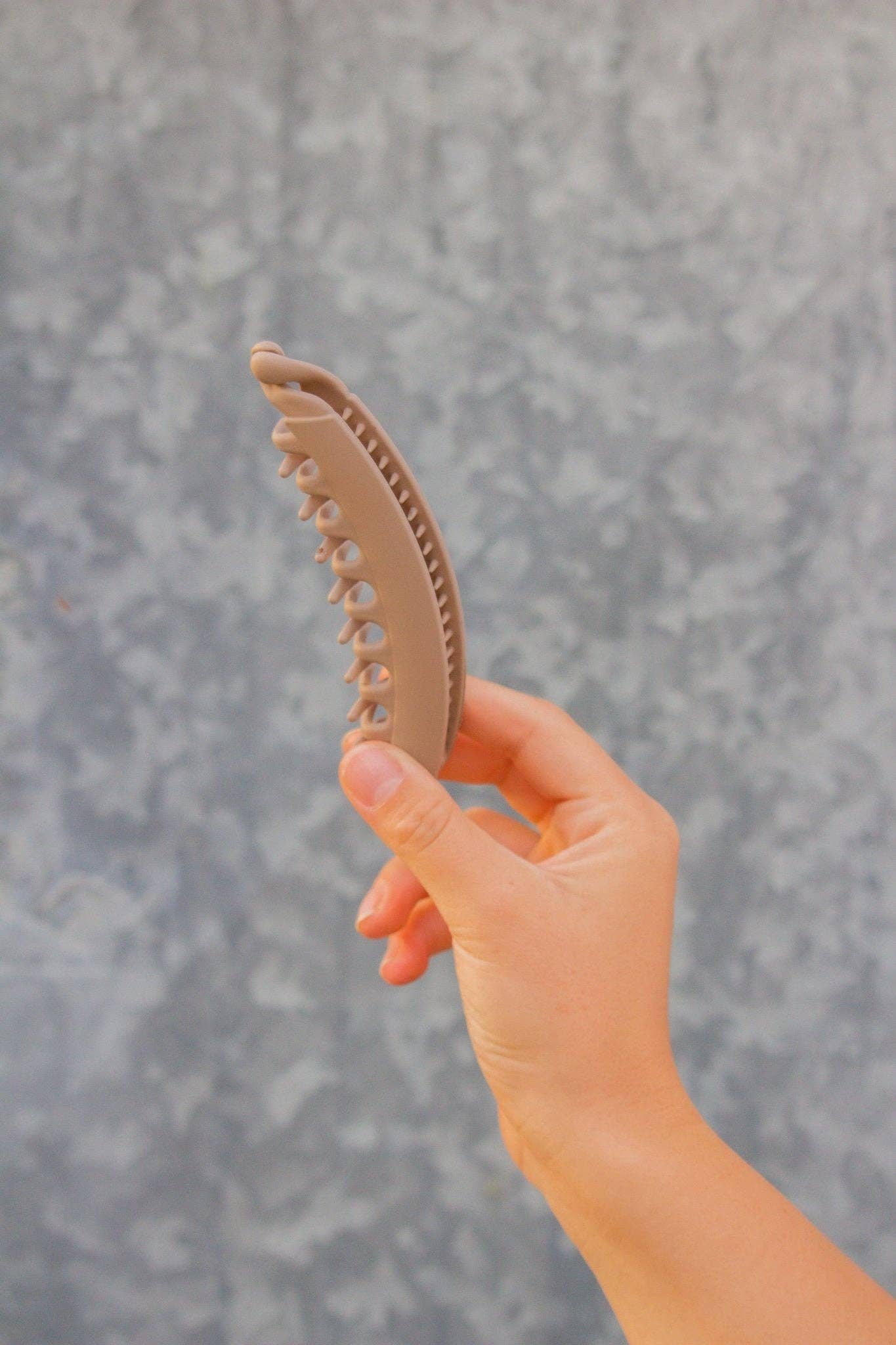 Shop Andi - Wholesale Hair Clip - Women's - Large Banana Claw Clip15