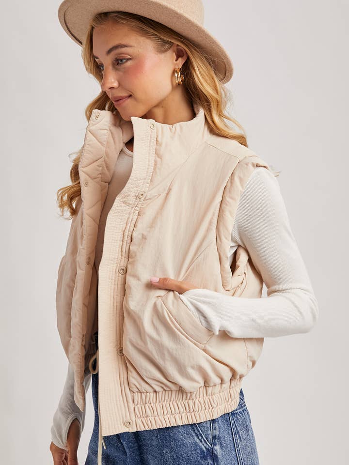 Bluivy - Wholesale Outerwear Vest - Women's - BOMBER STYLE PUFFER VEST WITH POCKETS4