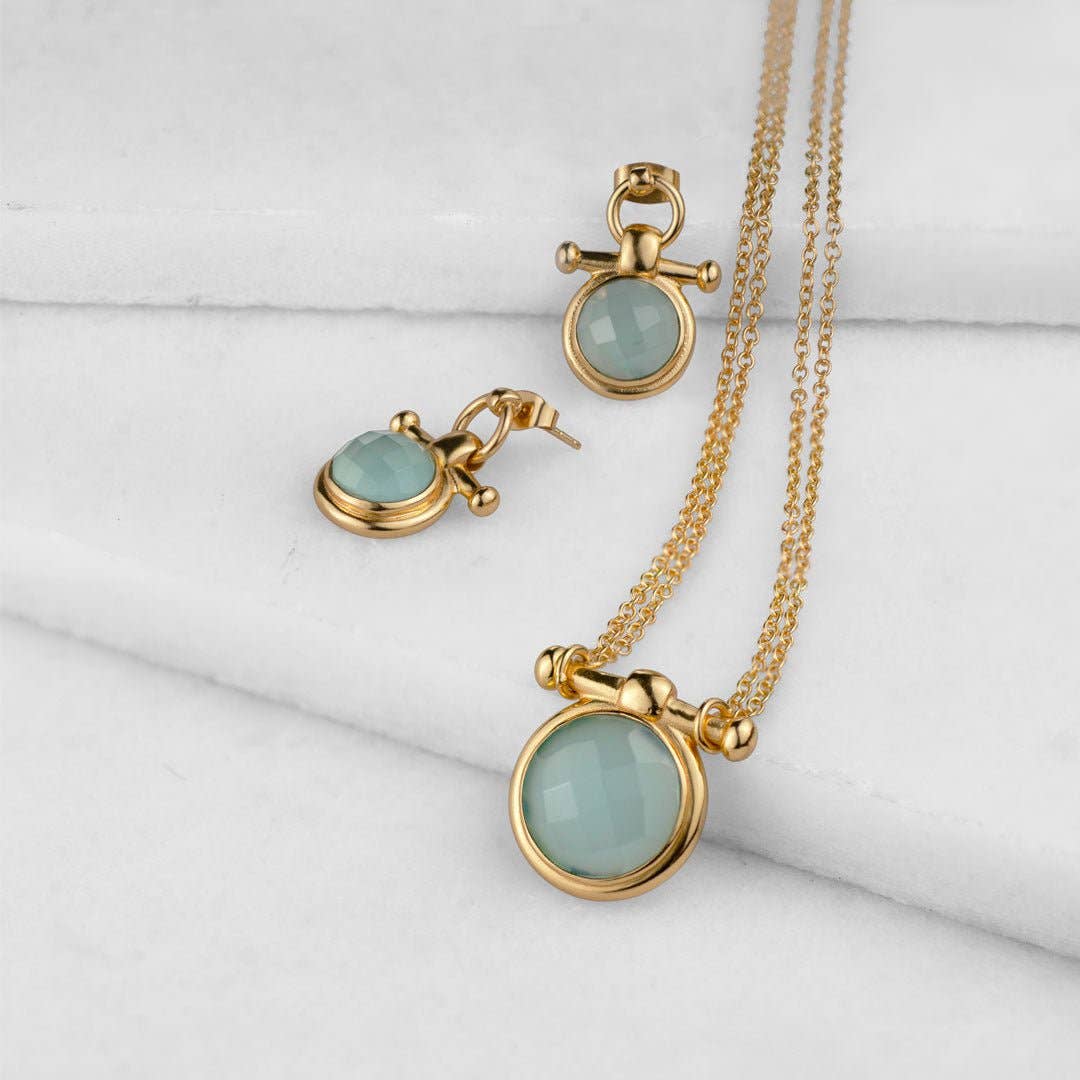 URBAN-EQUESTRIAN – wholesale Pendant/charm necklace – Adele - Aqua Chalcedony Equestrian Horse Bit Necklace in Gold1