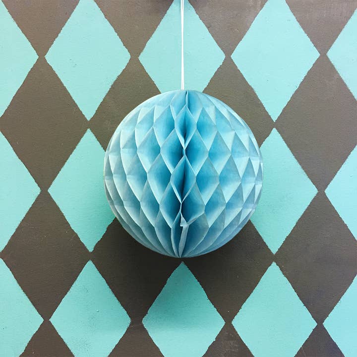 Petra Boase Ltd – Großhandel Verzierung – Papierball Dekoration — 6 Stück — Hellblau