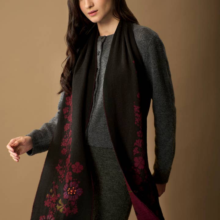 WUAMAN - Alpaca - Wholesale Scarf - Women's - Julia Alpaca Scarf | Hand Embroidery | Fall9