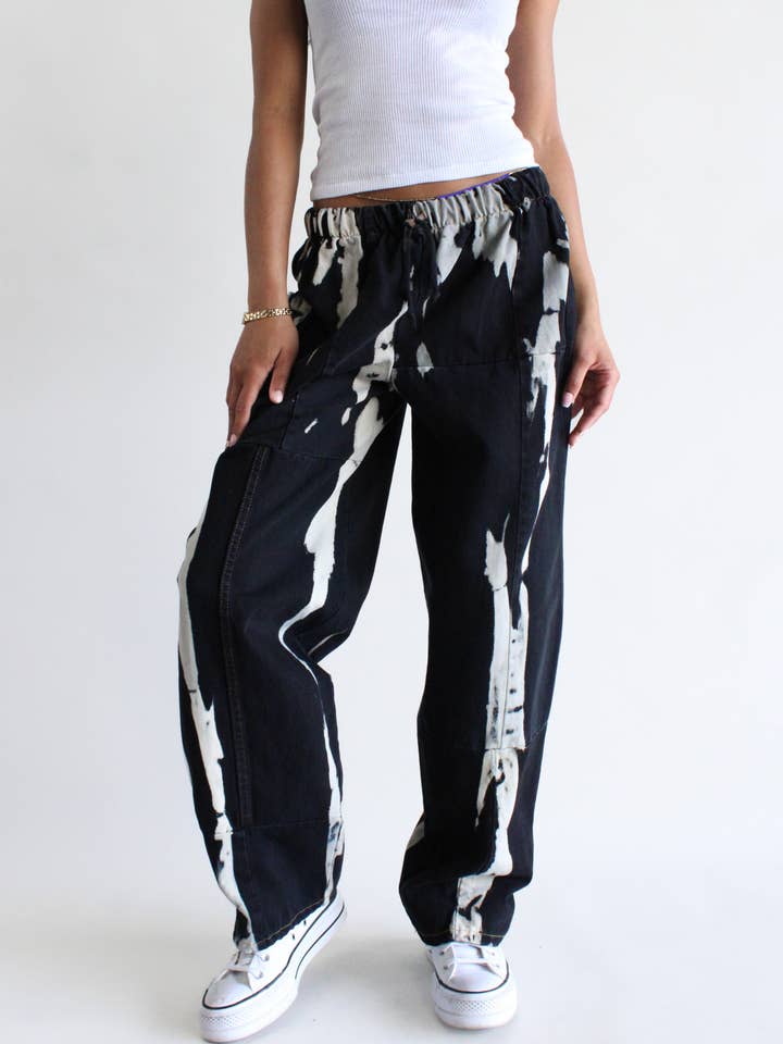 American Recycled Clothing – Großhandel Hose – Damen – Denim-Hose mit Bleach-Spritzern und elastischem Bund – Eco-Bundle1