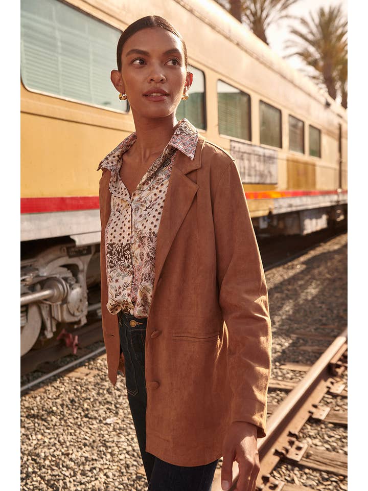 Promesa USA - Wholesale Jacket - Women's - Woven Lapel Collar Button Front Pocket Jacket