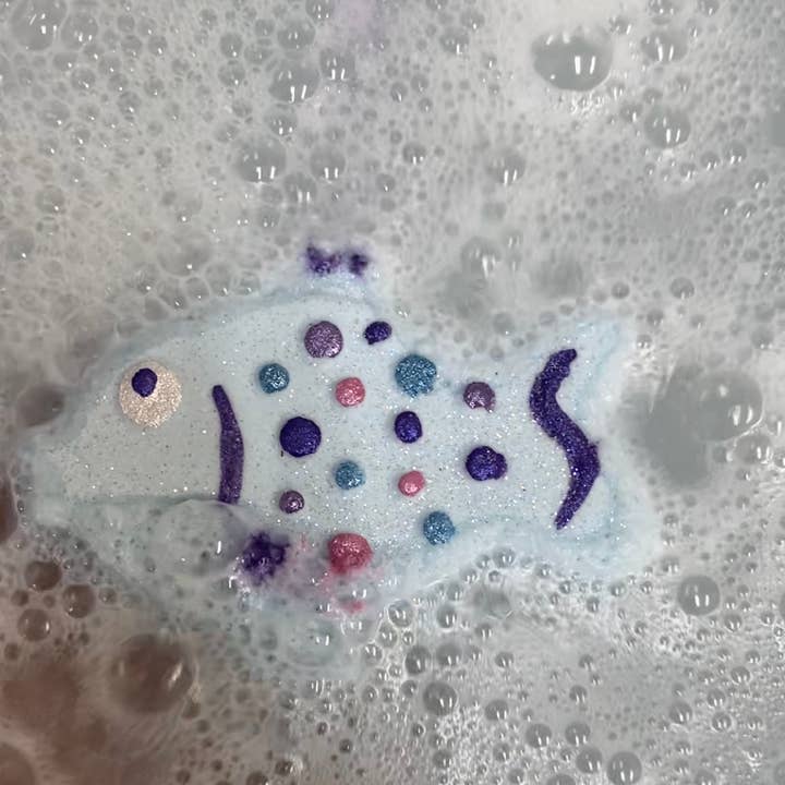 The Bomb Bar - Wholesale Bath Bomb/Fizz - Mini Fish Bath Bomb1