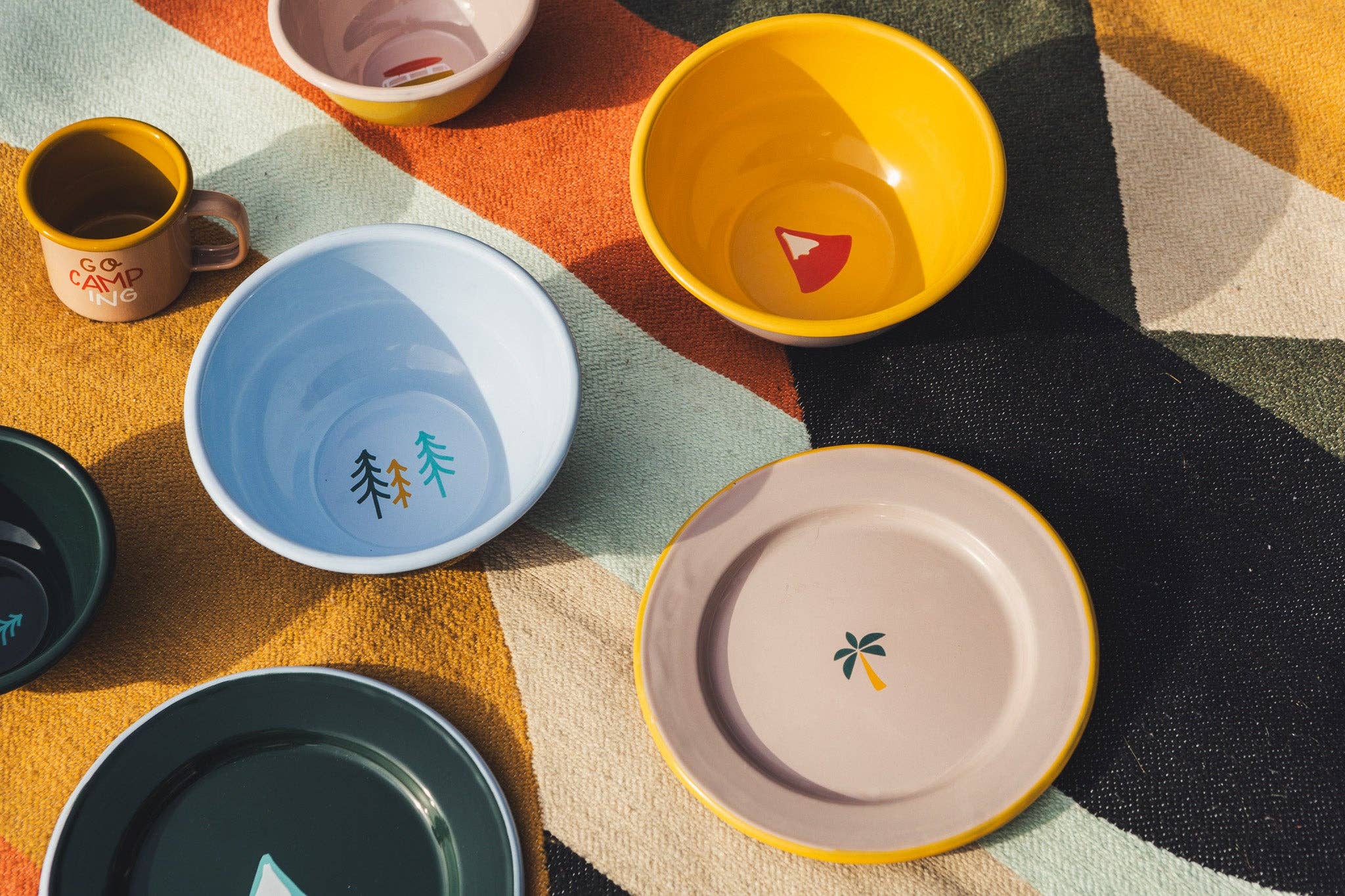 Roadtyping - Wholesale Dinner Plate - Go Camping enamel plate5