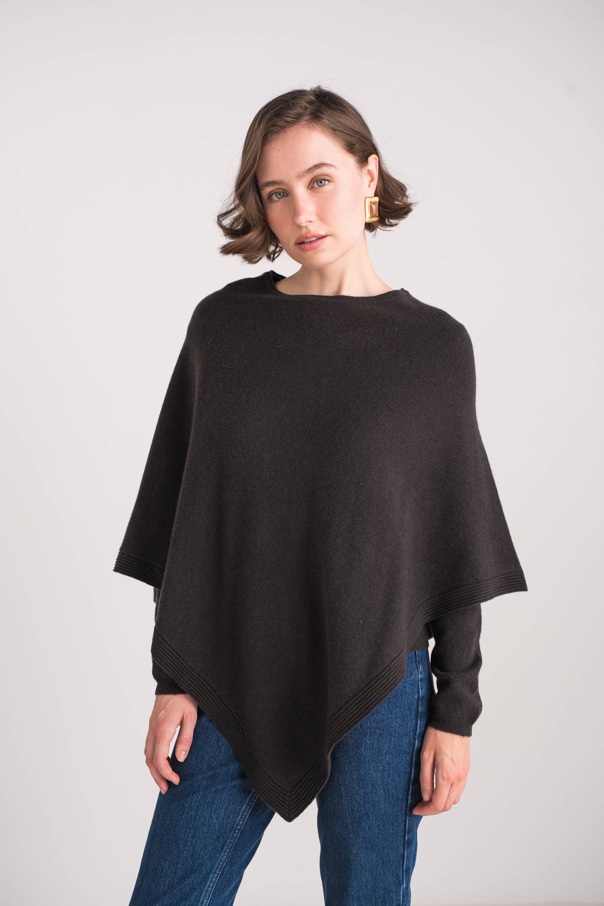 jw.atelier - Wholesale Poncho - Women's - 100% cashmere poncho17