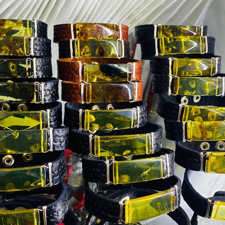 Amber man bracelet w/leather for wholesale by Casa Gianella LLC