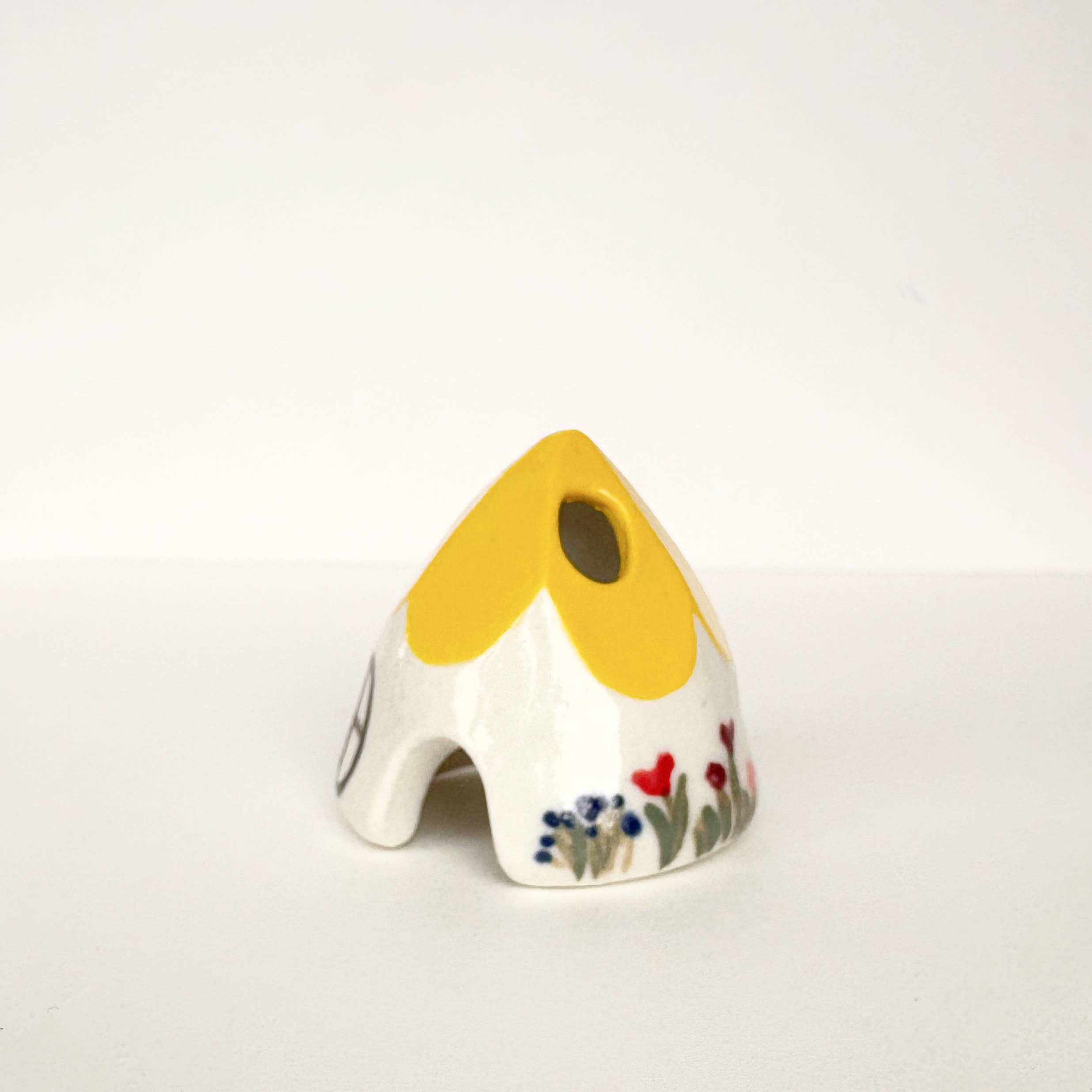 Spalted Home - Wholesale Incense Holder - Yellow Ceramic Mouse House Cone Incense Burner With Flowers1