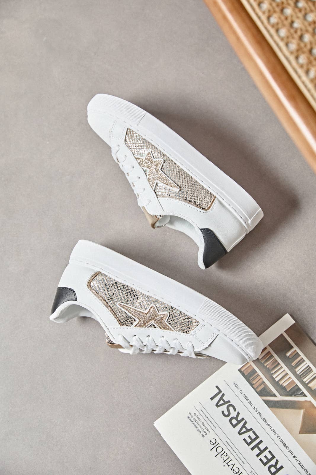 ERYNN - Wholesale Lifestyle Sneakers - Women's - LACED SNEAKER - Olympia6