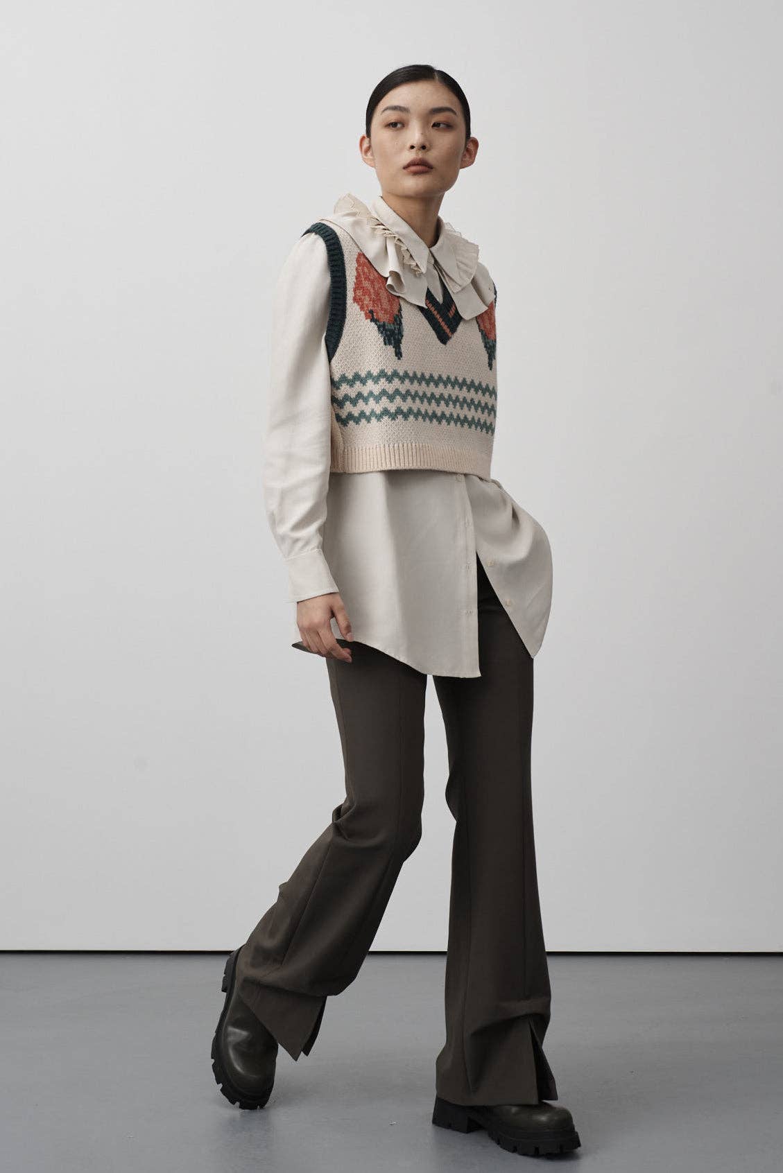 SUNDAY LIFE - Wholesale Knit Sweater - Women's - Norah Oversized Loose Fit Vintage Twisted Sleeveless Pullover1