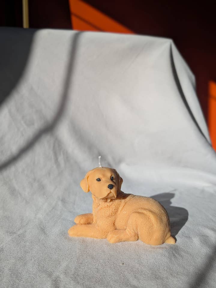 Labrador Retriever Figure Soy Wax Candle for wholesale by Legacy House Candles