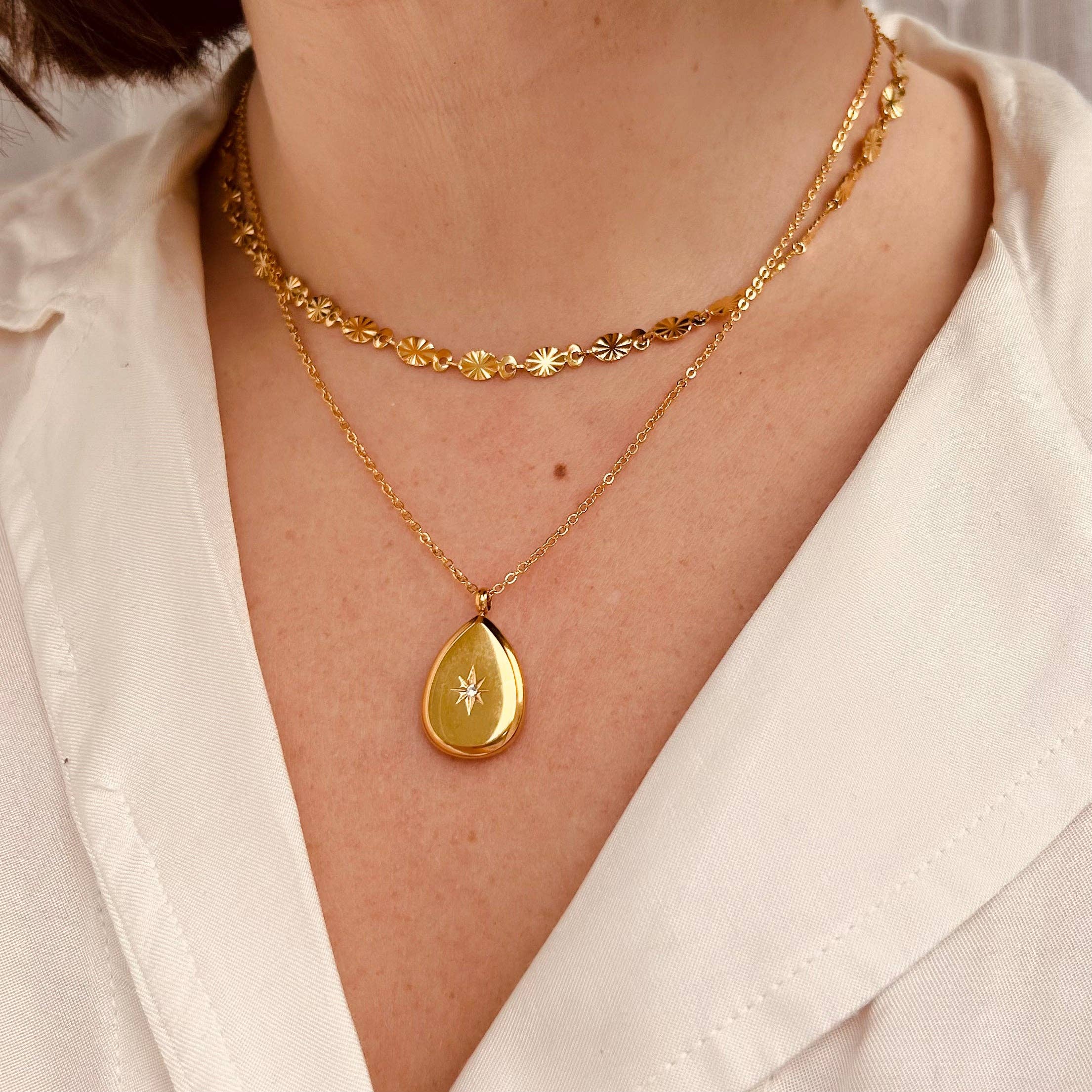 Little Nell Jewellery - Vente Colliers à pendentif - Pendentif Embossé Étoile Solide Quotidien3