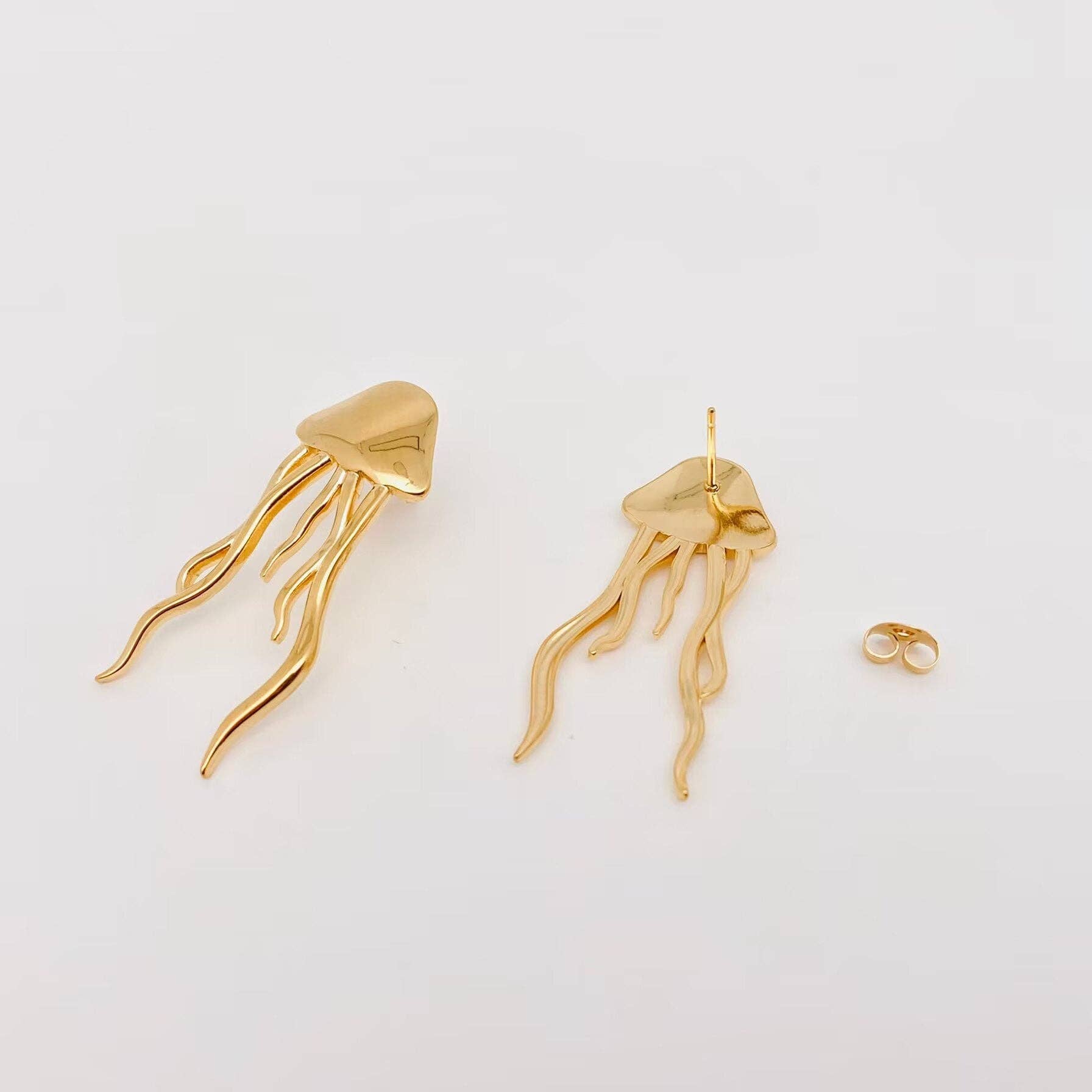 Mio Queena - Wholesale Dangle Earrings - Jellyfish Earrings - 18K Gold Plated Stainless Steel - FGS2