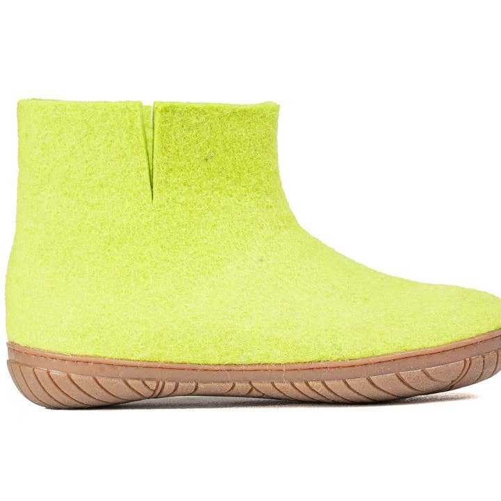 Botas bajas para exteriores con suela de goma - Verde lima para venta al por mayor de Woollyes Inc