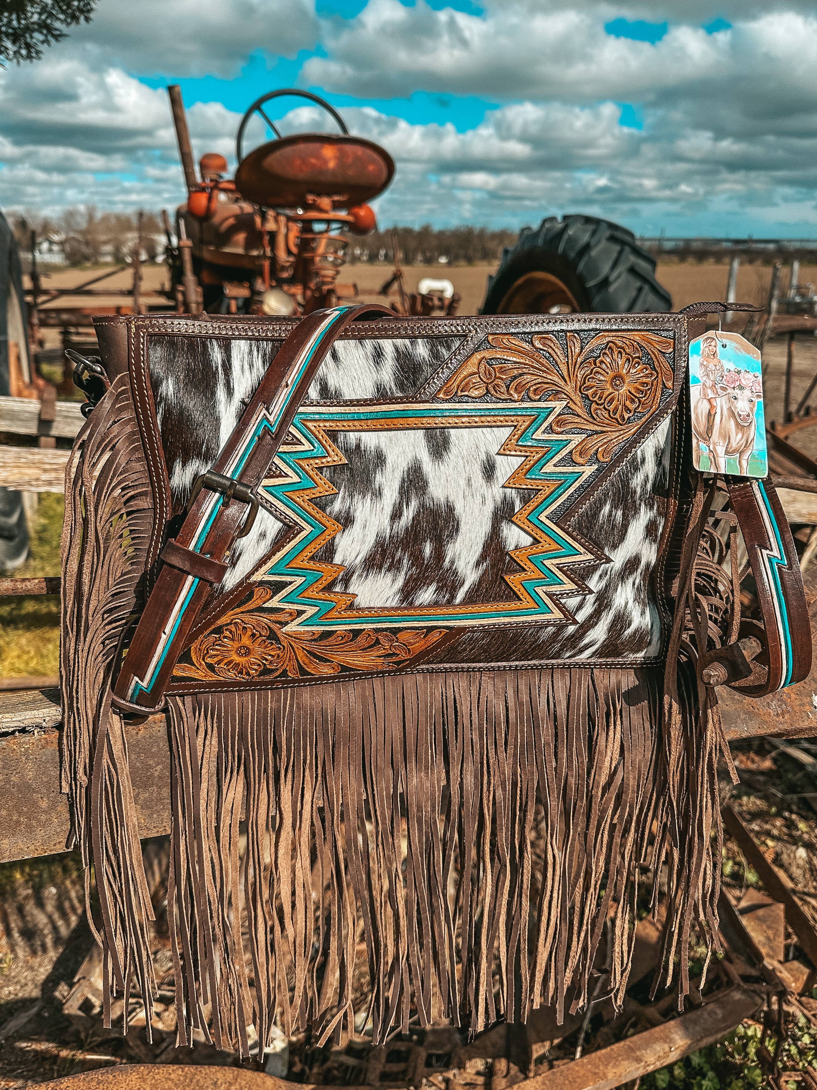 Haute Southern Hyde - Wholesale Crossbody bag – Women's - The Zigg Adjustable Cowhide Tooled Purse2