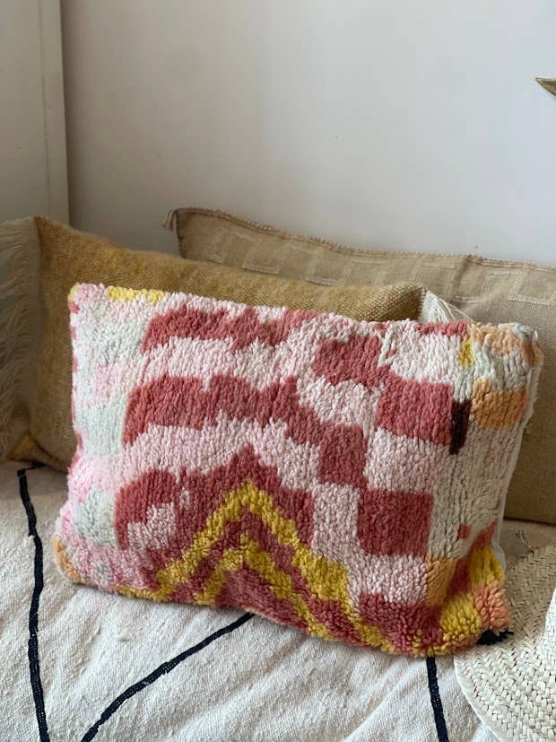 NOMAD BY LIV - Wholesale Throw Pillow Cover - Handmade Boujad Cushion cover soft color – 60 x 40 cm, wool11