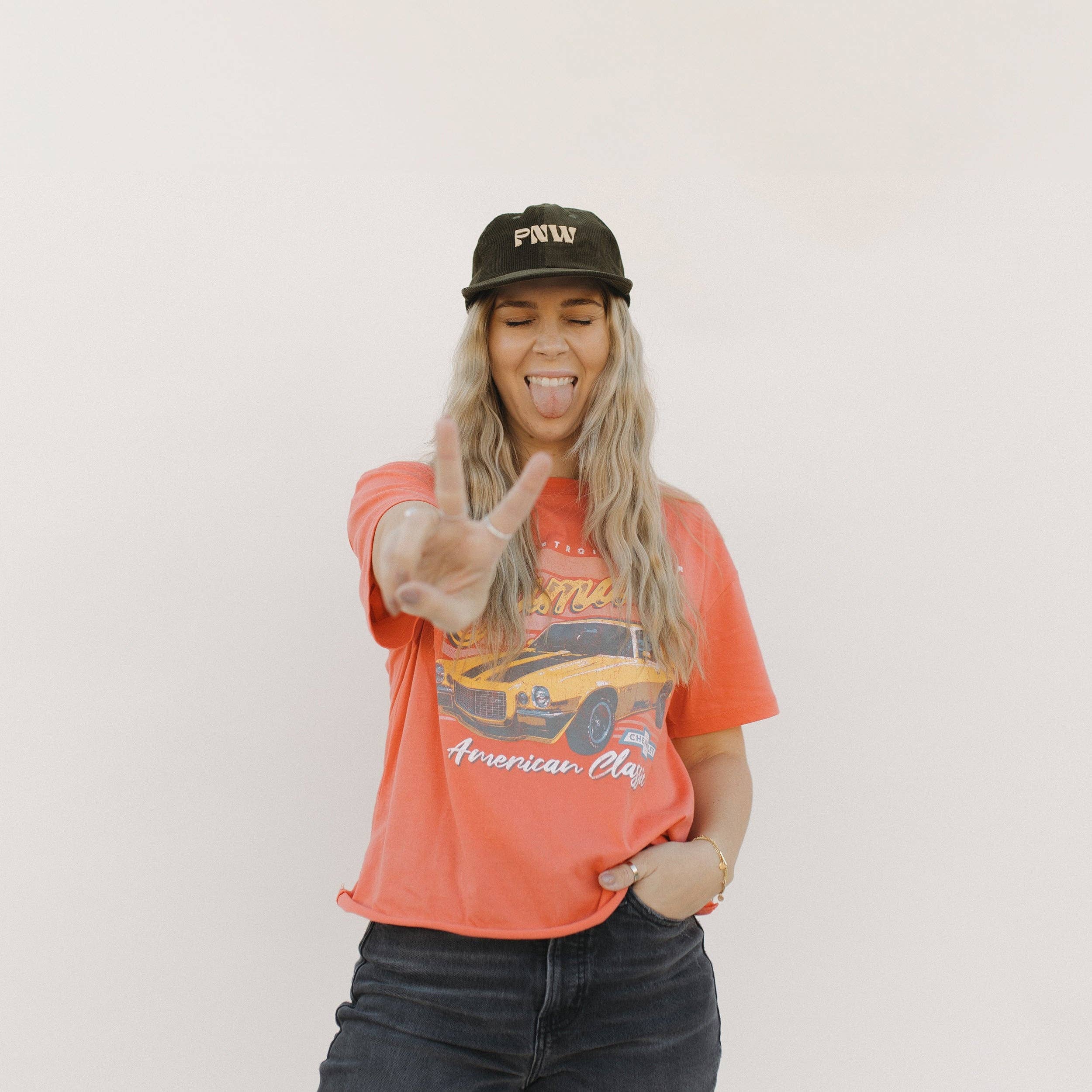 Sleepy Mountain – Engroshandel Trucker hat - Unisex – PNW Broderet Fløjlshat5