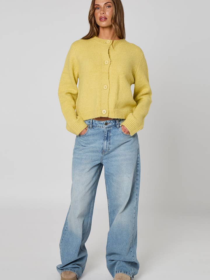 Limegrøn kort strikket cardigan i blødt materiale for engroshandel hos Urban Bliss