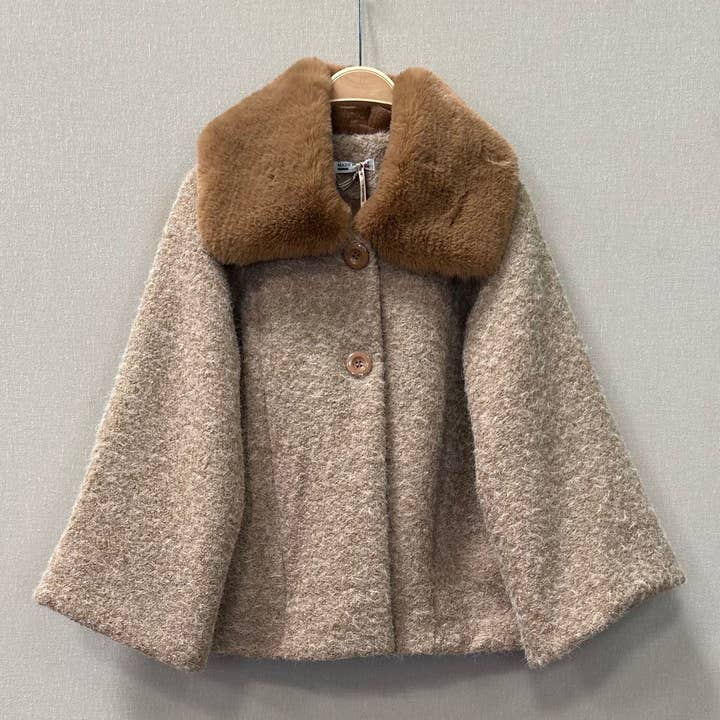 SWEET MAGIC MODA Y COMPLEMENTOS - Wholesale Jacket - Women's - FAUX FUR COLLAR JACKET4