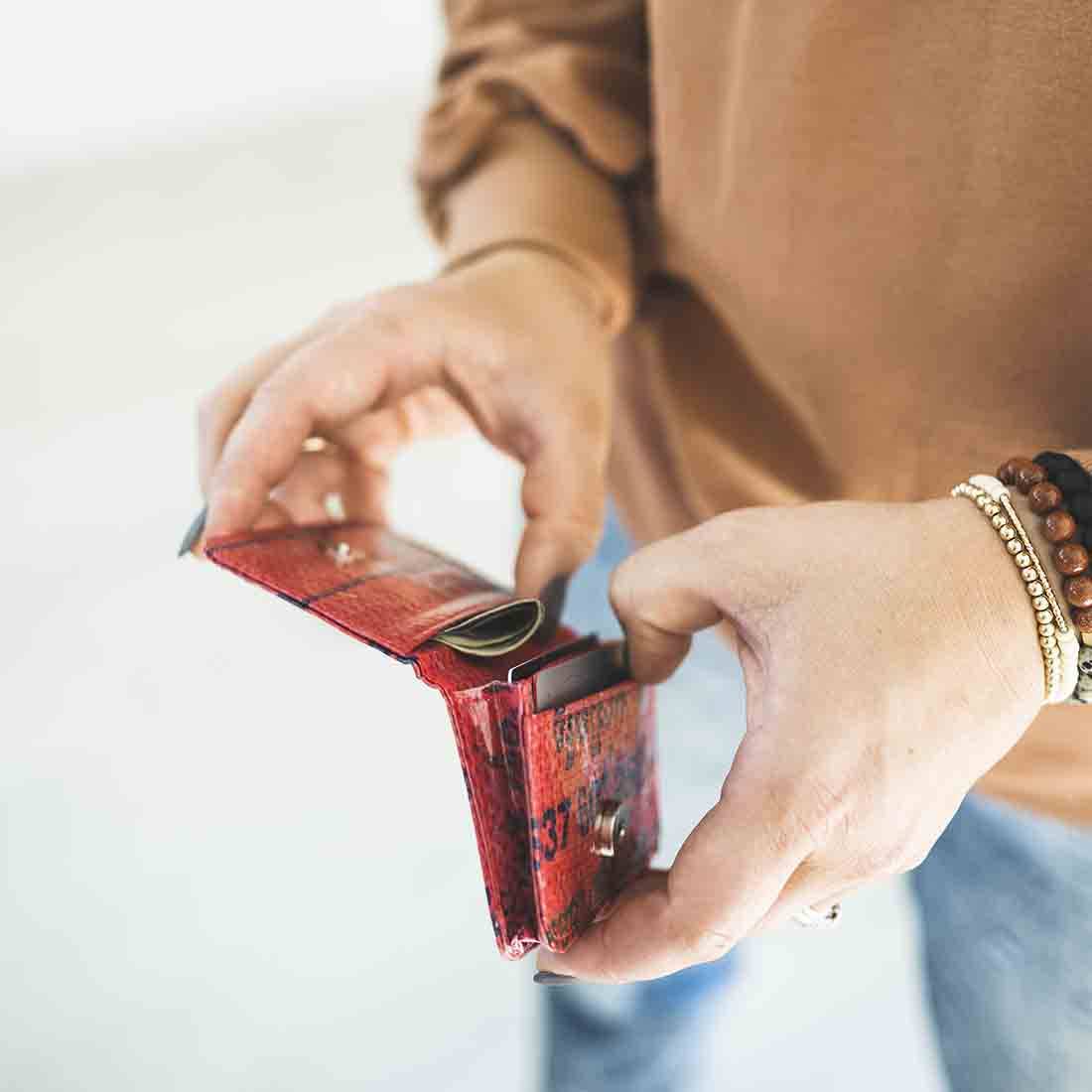 Malia Designs - Vente Porte-cartes – femme - Porte-cartes pour sac d'alimentation recyclé7