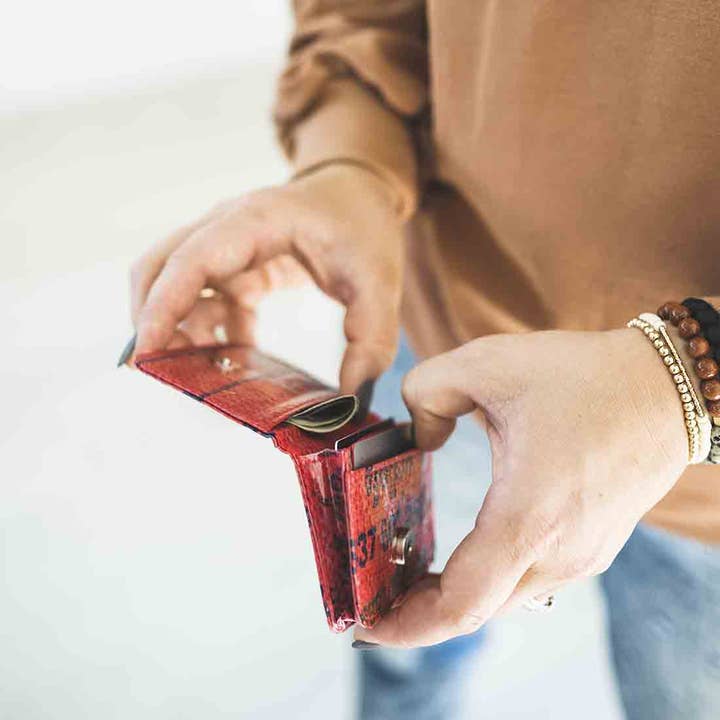 Malia Designs - Wholesale Card Holder - Women's - Recycled Feed Bag Card Holder7