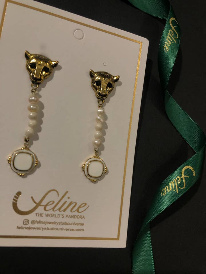 Boucles d'oreilles Ethel pour la vente par Feline Jewelry Studio Universe