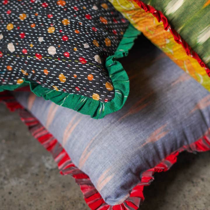 Annahmol - Wholesale Throw Pillow Cover - One of a Kind Vintage Kantha & Ikat Pillow 22