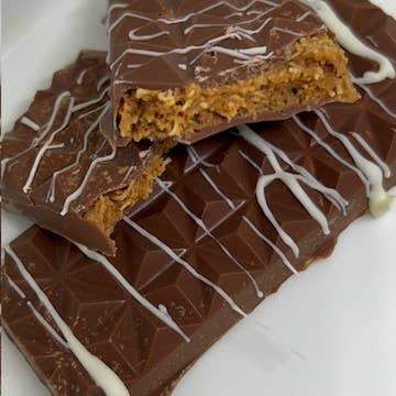 Upscale Freeze - Wholesale Chocolate - COOKIE BUTTER DUBAI CHOCOLATE BARÂ