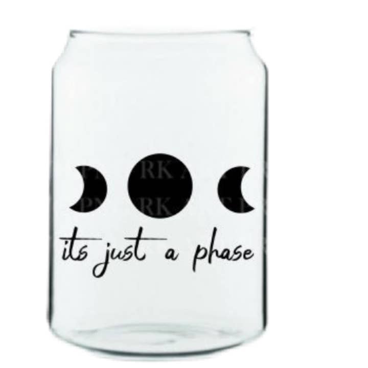 It's Just A Phase Glass Cup med klart halm och bambulock för wholesale av Smile Graphics and Design