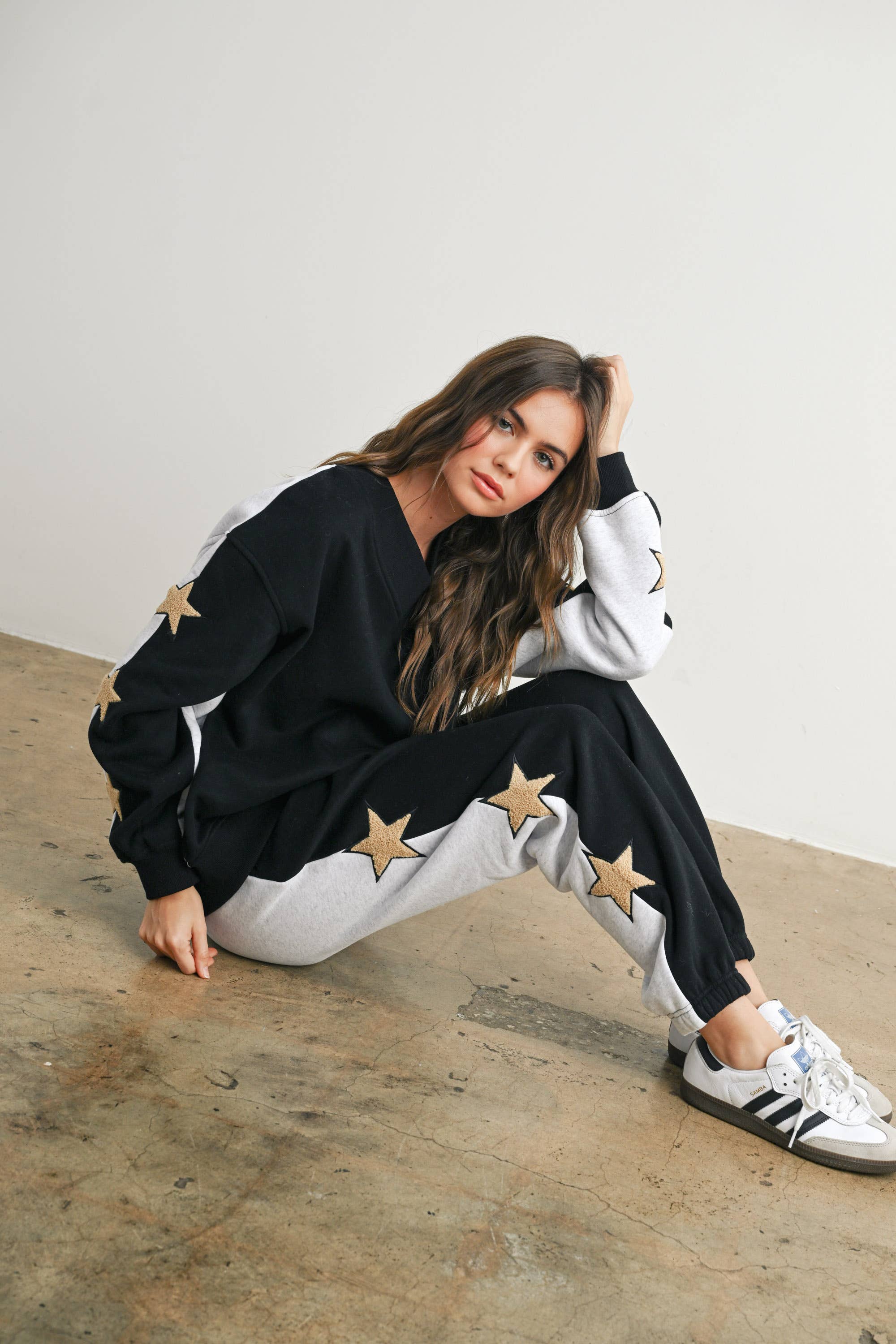 BUTTERMELON – wholesale Lounge Sweatpants/jogging bottoms – Women's – Color Block Sweatpants with Star Detail - BMP757018
