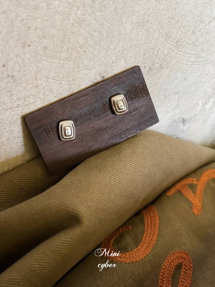 Silver Filigree Gem Studs for wholesale by MINICYBER STUDIO