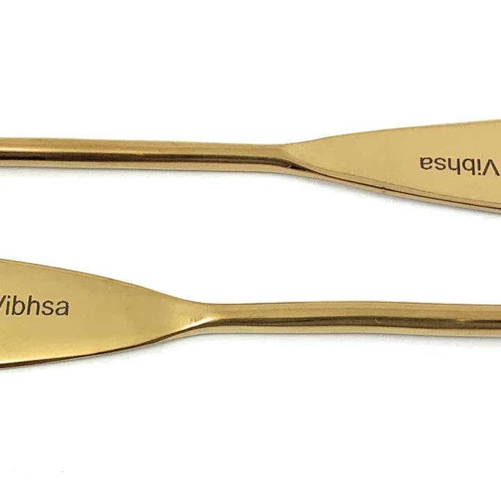 Lot de 6 épandeurs à beurre en acier inoxydable, couteaux dorés pour la vente par Vibhsa