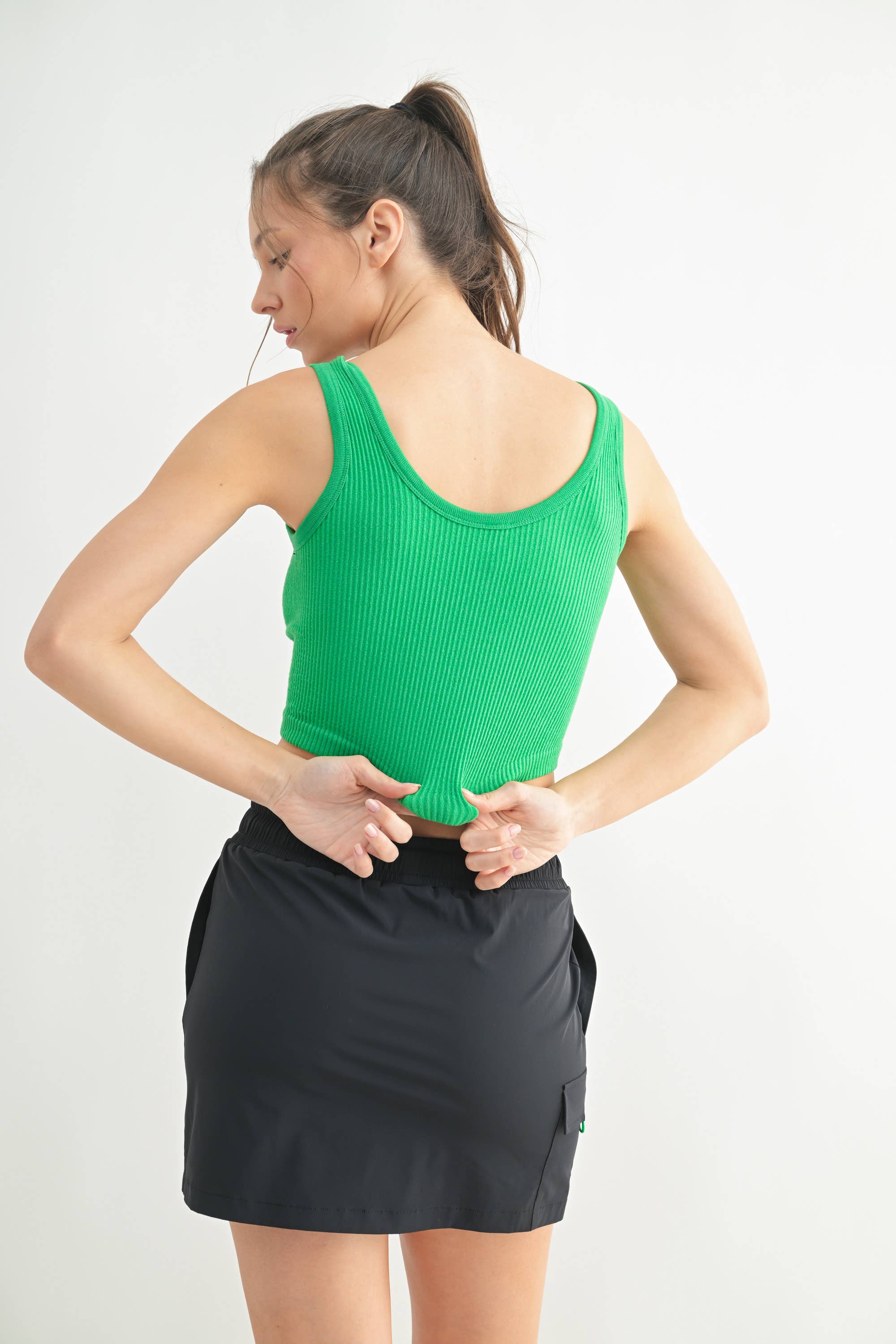 Mono B - Wholesale Tanktop - Dames - Geribbelde naadloze cropped tanktop14