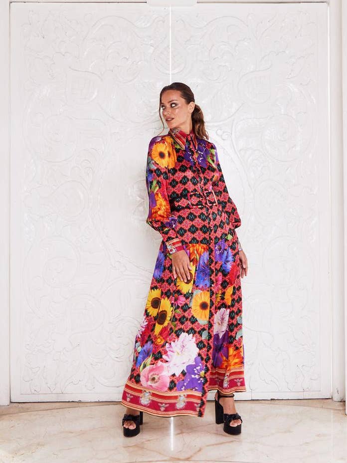 MACKENZIEMODE – Engroshandel Kjole - Dame – KEJSERINDE SILKE MAXI ~ HEMMELIG HAVE3