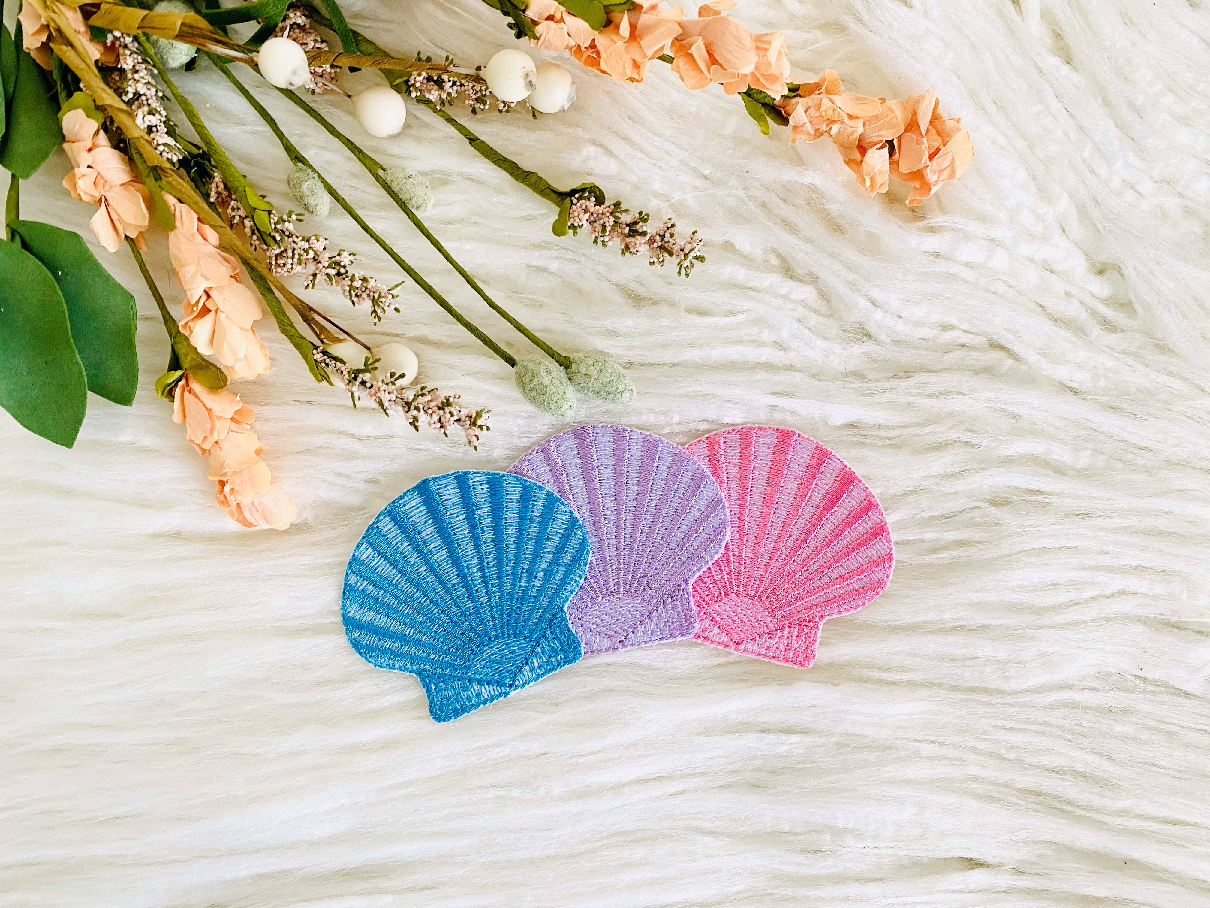 R & R Stitched - Wholesale Patch - Seashell embroidered hat patch0