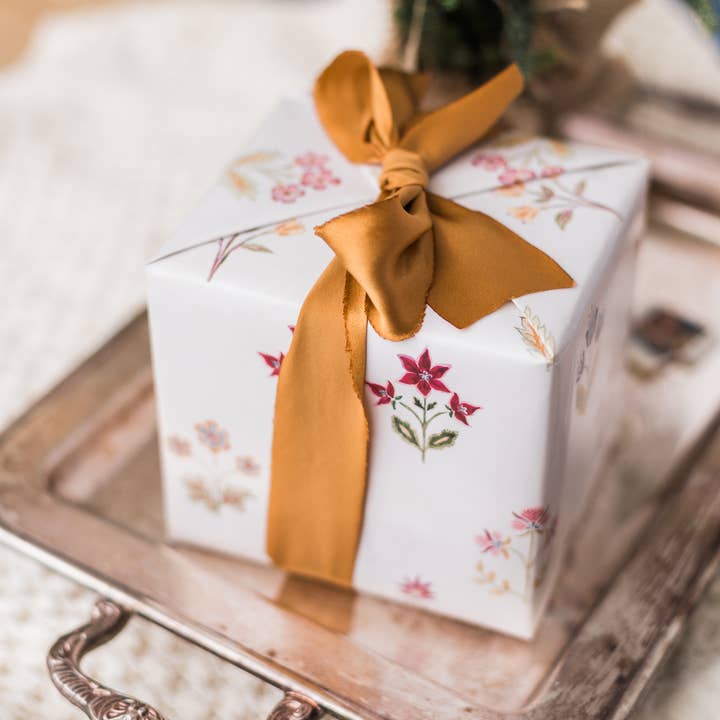 The Illustrated Life - Wholesale Inpakpapier - Kerst Cadeaupapier met Bloemen in Blokdrukstijl2