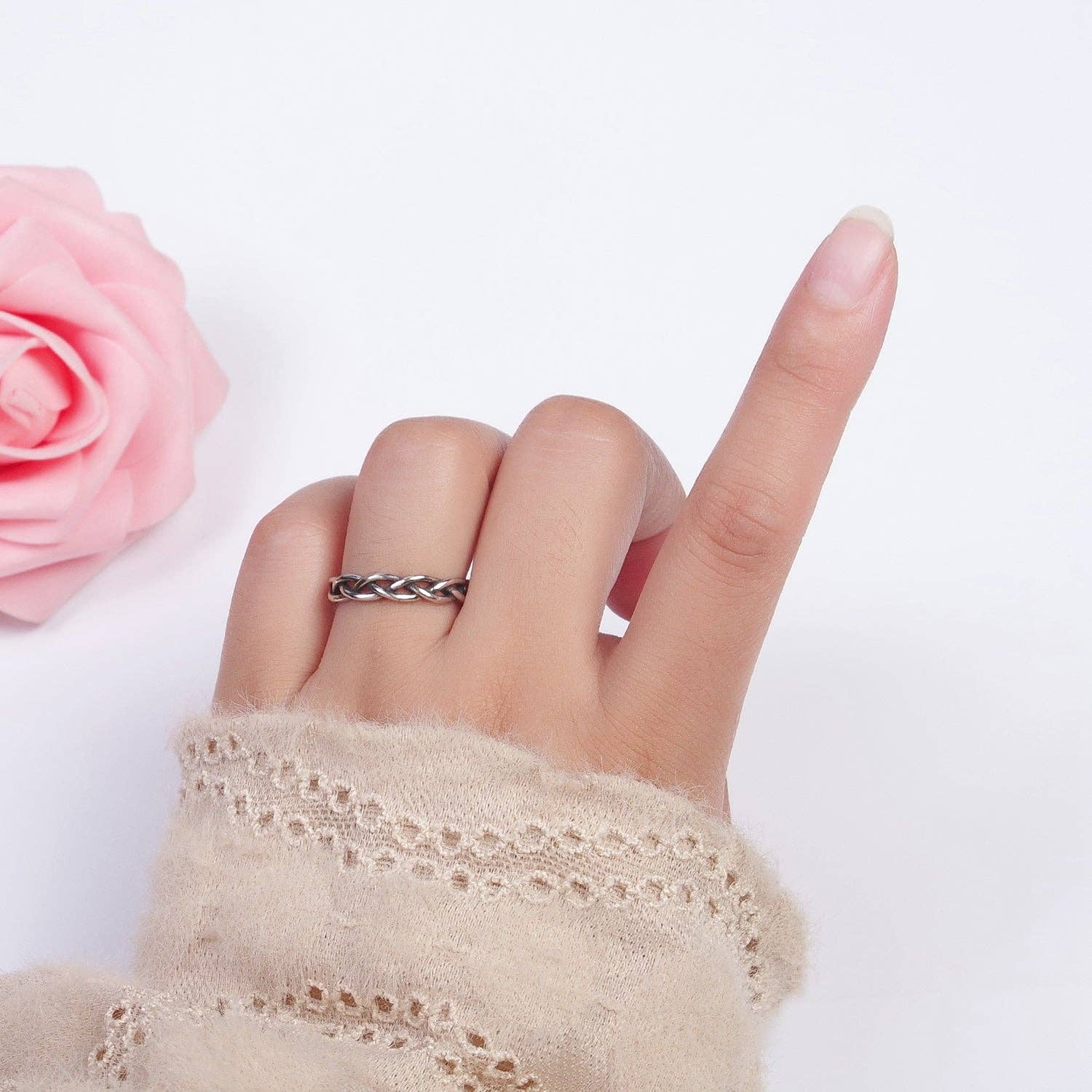 Aim Eternal - Wholesale Chain Ring - Antique Silver Twisted Braided Rope Chain Link Stackable Silver Ring | X5511