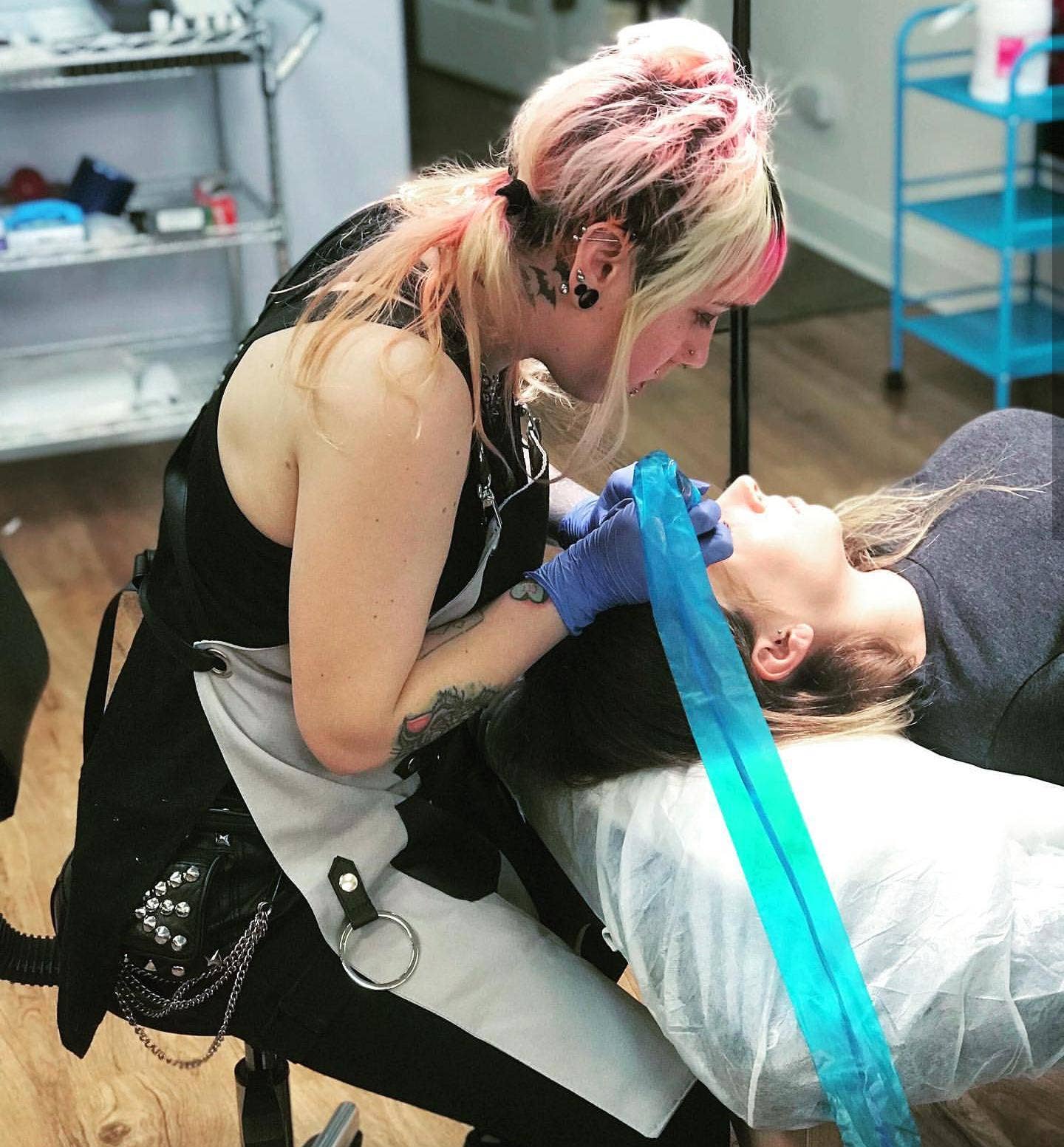 RockCow Leather Studio – wholesale Förkläde – Canvasförkläde med läderremmar i kors på ryggen, Personligt vattentätt canvasförkläde, Present till kock, BBQ, Verkstad, Konst7